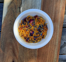 Load image into Gallery viewer, Edible Petals- Sunshine blend