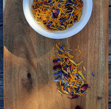 Load image into Gallery viewer, Edible Petals- Sunshine blend