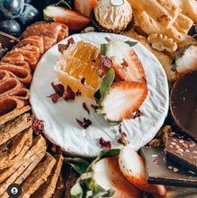 Load image into Gallery viewer, Edible Petals- Organic red rose petals